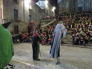 Fires 2018. La Beatufarra, descens del Beatusaure per les escales de la Catedral de Girona