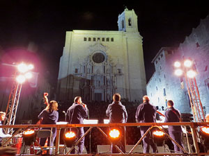Fires 2018. Tradicional cantada d'havaneres a les escales de la Catedral pel grup Terra Endins