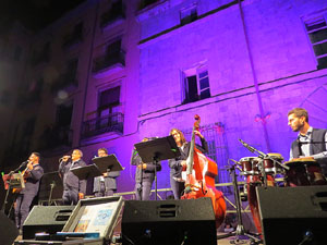 Fires 2018. Tradicional cantada d'havaneres a les escales de la Catedral pel grup Terra Endins