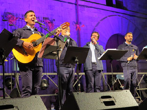 Fires 2018. Tradicional cantada d'havaneres a les escales de la Catedral pel grup Terra Endins