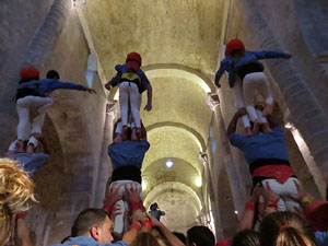 Fires 2018. Els Castells de Vigília al monestir de Sant Pere de Galligants, amb els Marrecs de Salt i la Colla Castellera Esperxats