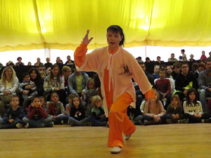 Fires 2018. Dansa del lleó (Wu Shi) a la plaça Miquel de Palol