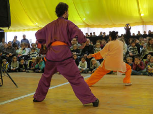 Fires 2018. Dansa del lleó (Wu Shi) a la plaça Miquel de Palol