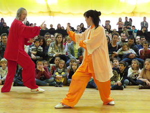 Fires 2018. Dansa del lleó (Wu Shi) a la plaça Miquel de Palol