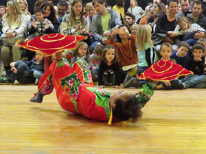 Fires 2018. Dansa del lleó (Wu Shi) a la plaça Miquel de Palol
