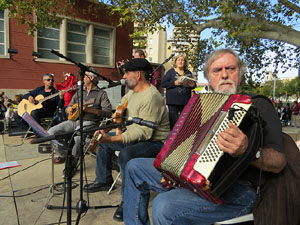 Fires 2018. 37a. Trobada de Gegants de Fires de Sant Narc&iacute;s. La ballada