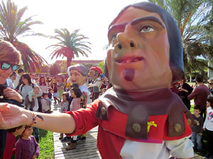 Fires 2018. 37a. Trobada de Gegants de Fires de Sant Narcís. La cercavila