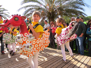 Fires 2018. 37a. Trobada de Gegants de Fires de Sant Narc&iacute;s. La cercavila