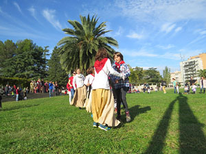 Fires 2018. 37a. Trobada de Gegants de Fires de Sant Narc&iacute;s. La plantada