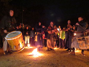 Fires 2018. Espectacle de foc i música Lluminàries de Fires, a càrrec de Taller de Magnèsia i Els Berros de la Cort