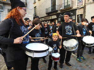 Fires 2018. Passejada de Fires de la Mula Baba i representació de titelles