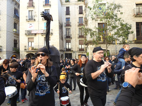 Fires 2018. Passejada de Fires de la Mula Baba i representació de titelles