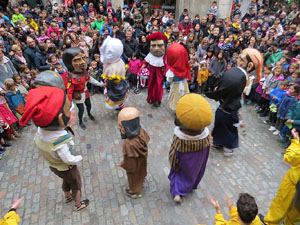 Fires 2018. Passejada amb els capgrossos de la ciutat i Fal&middot;lera Gironina