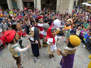 Fires 2018. Passejada amb els capgrossos de la ciutat i Fal&middot;lera Gironina