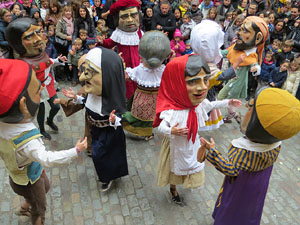 Fires 2018. Passejada amb els capgrossos de la ciutat i Fal&middot;lera Gironina