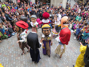 Fires 2018. Passejada amb els capgrossos de la ciutat i Fal&middot;lera Gironina