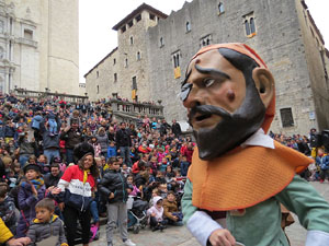 Fires 2018. Passejada amb els capgrossos de la ciutat i Fal&middot;lera Gironina