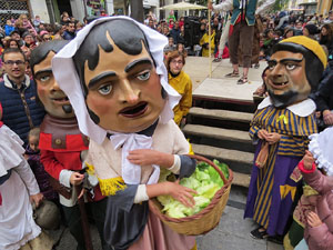 Fires 2018. Passejada amb els capgrossos de la ciutat i Fal&middot;lera Gironina