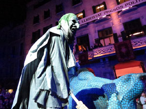 Fires 2018. Pregó de Fires. Entrada i ballades de capgrossos, gegants i faràndula a la plaça del Vi