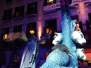 Fires 2018. Pregó de Fires. Entrada i ballades de capgrossos, gegants i faràndula a la plaça del Vi