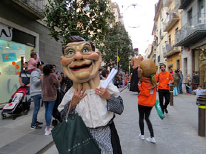 Fires 2018. Preg&oacute; de Fires. Les cercaviles de gegants i capgrossos fins la pla&ccedil;a del Vi