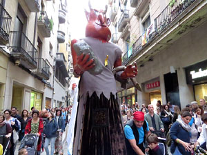Fires 2018. Preg&oacute; de Fires. Les cercaviles de gegants i capgrossos fins la pla&ccedil;a del Vi