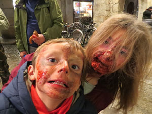 Fires 2018. 7a. Zombie Walk de Girona dins el festival Acocollona't