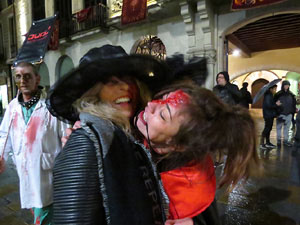 Fires 2018. 7a. Zombie Walk de Girona dins el festival Acocollona't