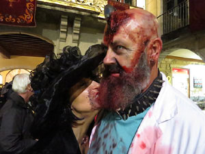 Fires 2018. 7a. Zombie Walk de Girona dins el festival Acocollona't