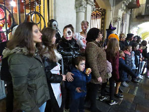 Fires 2018. 7a. Zombie Walk de Girona dins el festival Acocollona't