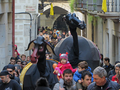 Nadal 2018 a Girona. Els Pastorets de la Mula Baba a la plaça del Pallol