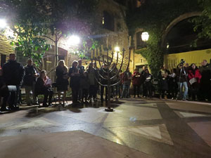 Nadal 2018 a Girona. Encesa de les llums de Hanukk&agrave; al pati dels Rabins