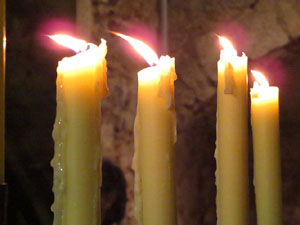 Nadal 2018 a Girona. Encesa de les llums de Hanukk&agrave; al pati dels Rabins