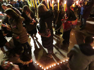 Nadal 2018 a Girona. Encesa de les llums de Hanukkà al pati dels Rabins