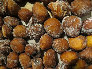 Nadal 2018 a Girona. Encesa de les llums de Hanukk&agrave; al pati dels Rabins