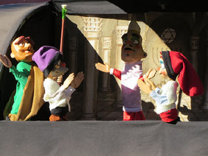 Nadal 2018 a Girona. Els Pastorets de la Mula Baba a la pla&ccedil;a del Pallol