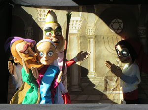 Nadal 2018 a Girona. Els Pastorets de la Mula Baba a la pla&ccedil;a del Pallol