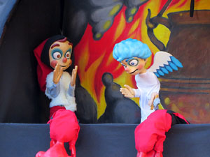 Nadal 2018 a Girona. Els Pastorets de la Mula Baba a la pla&ccedil;a del Pallol