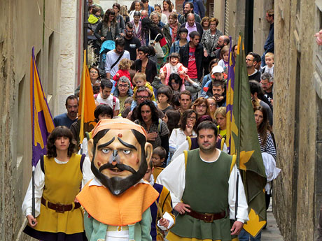 Toc de rams 2018. Canvi dels rams de flors de les gegantes de Girona