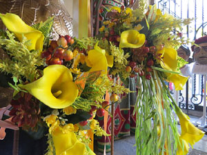 Fires de Sant Narc&iacute;s 2018. Toc de rams. Canvi dels rams de flors de les gegantes de Girona