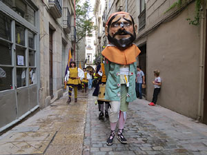 Fires de Sant Narc&iacute;s 2018. Toc de rams. Canvi dels rams de flors de les gegantes de Girona