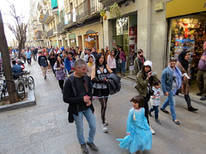Carnestoltes 2019 a Girona. Disfresses i cercavila pels carrers del Barri Vell