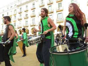 Carnestoltes 2019 a Girona. Disfresses i cercavila pels carrers del Barri Vell