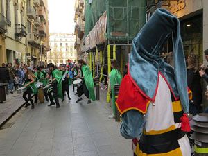 Carnestoltes 2019 a Girona. Disfresses i cercavila pels carrers del Barri Vell