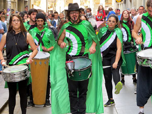 Carnestoltes 2019 a Girona. Disfresses i cercavila pels carrers del Barri Vell