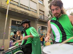Carnestoltes 2019 a Girona. Disfresses i cercavila pels carrers del Barri Vell