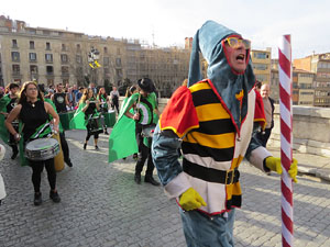 Carnestoltes 2019 a Girona. Disfresses i cercavila pels carrers del Barri Vell