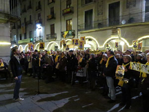 Concentraci&oacute; a la pla&ccedil;a del Vi per la llibertat dels presos pol&iacute;tics, amb Miquel Riera, director adjunt de El Punt Avui