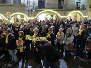 Concentraci&oacute; a la pla&ccedil;a del Vi per la llibertat dels presos pol&iacute;tics, amb Miquel Riera, director adjunt de El Punt Avui