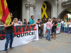 Concentraci&oacute; a la pla&ccedil;a del Vi per la independ&egrave;ncia i la llibertat dels presos pol&iacute;tics
